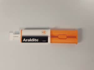 Colle epaxy pour fixation des jauges