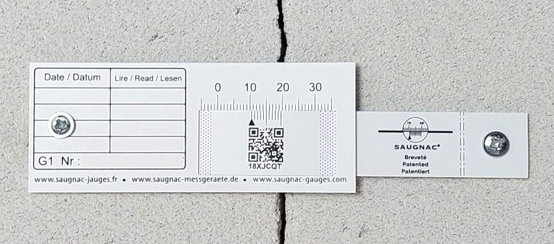 Mechanical fixing of G1 crack gauge screwdriver
