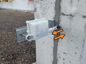 Remote misalignment kit for R1 connected crack monitor