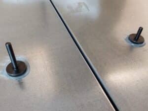 Fixing hardware kit for bonded mounting of the R1 connected crack monitor