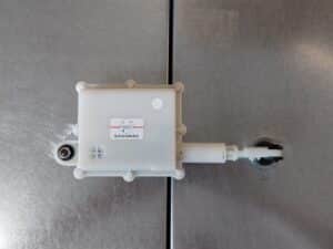 Fixing hardware kit for bonded mounting of the R1 connected crack monitor