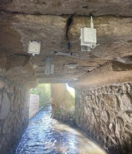 Remote monitoring of a bridge with R1 and R2 wireless crack monitors