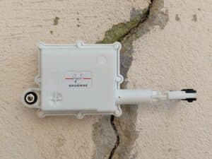 Remote crack monitoring