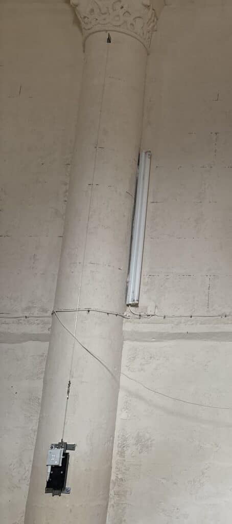 R20 convergence meter in a church