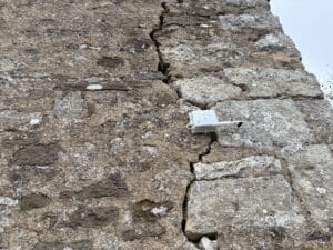 R1 crackmeter on a church